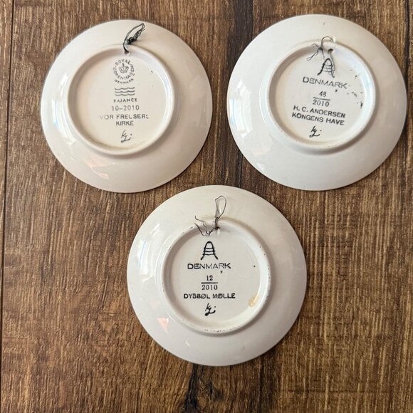 1950s Danish Miniature Souvenir Plates Set of 3 Windmill Church & H.C. Anderson - Picture 6 of 9